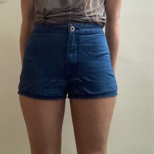🤍3 for $10🤍 Size 5 high waisted Bullhead Denim Co. shorts